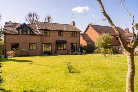 6 Moorend Glade, Charlton Kings, Cheltenham, GL53 9AT