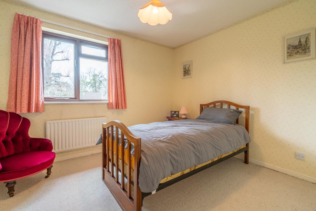 Moorend Glade new-2rm.jpg