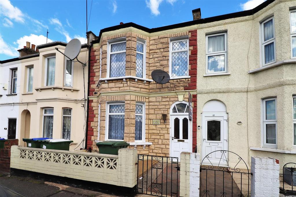 Abbey Road, Belvedere 3 bed house £375,000