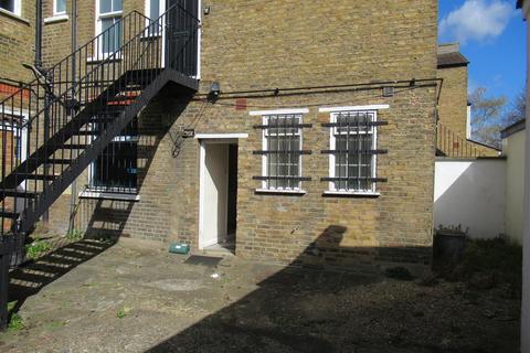 Office to rent - Merton Road, London