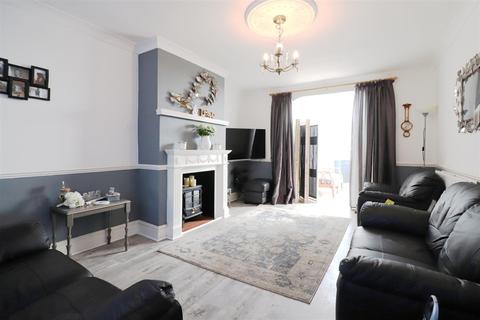24 Maple Road, Dartford, DA1 2QZ