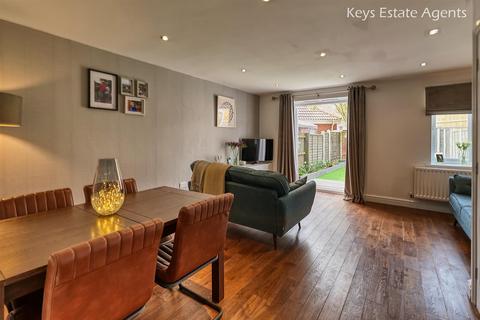 15 Chasewater Drive, Stoke-on-trent, ST6 8GH