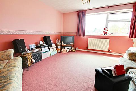 23 Beech Drive, Berkhamsted, HP4 2HG