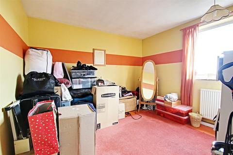 23 Beech Drive, Berkhamsted, HP4 2HG