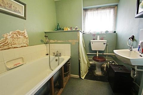 23 Beech Drive, Berkhamsted, HP4 2HG