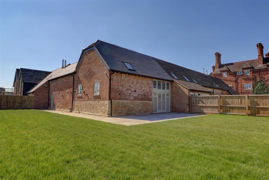 Rear external