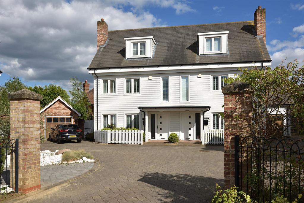 Rougemont, Kings Hill, West Malling 4 bed semidetached house £600,000