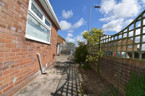 136 Ark Royal, Bilton, Hull, HU11 4BP