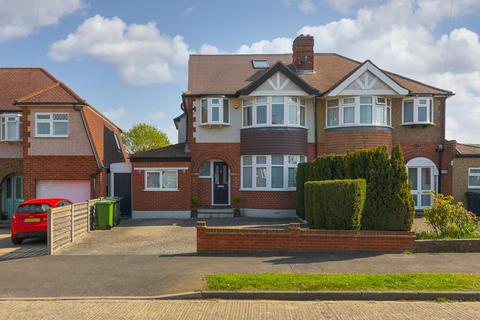 174 Seaforth Gardens, Epsom, KT19 0NW