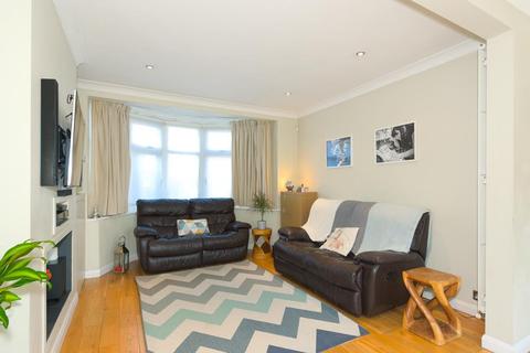 174 Seaforth Gardens, Epsom, KT19 0NW
