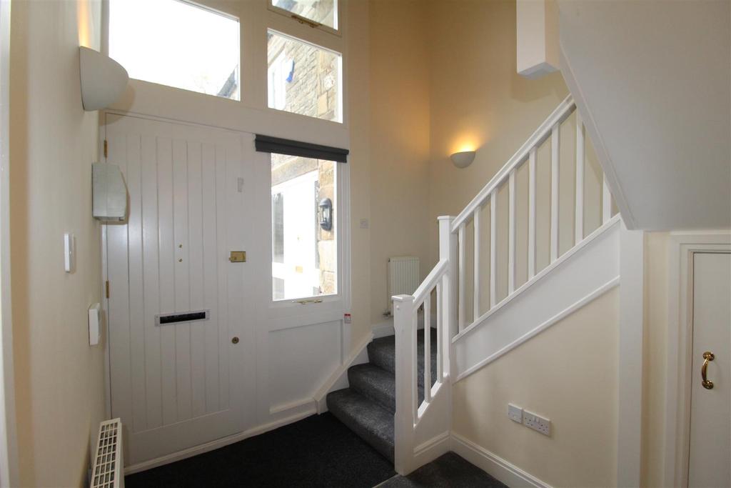 Knowles Farm, Roby Mill, Skelmersdale 3 bed townhouse £950 pcm (£219 pw)