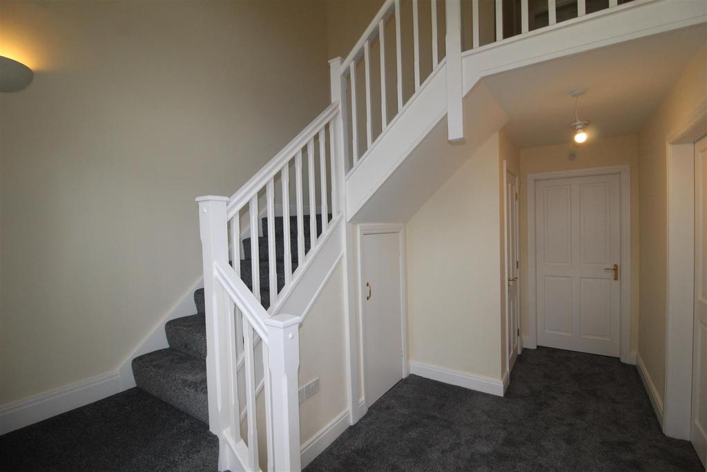 Knowles Farm, Roby Mill, Skelmersdale 3 bed townhouse £950 pcm (£219 pw)