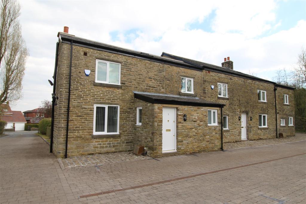 Knowles Farm Close, Roby Mill, Skelmersdale 2 bed townhouse £800 pcm