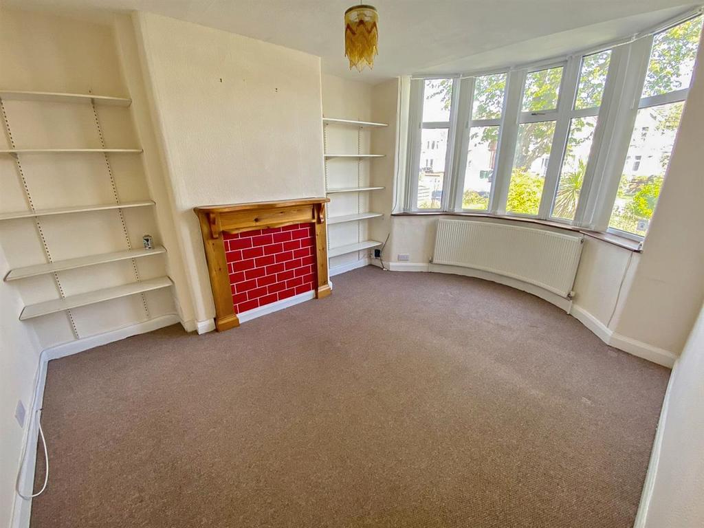 Brownshill Green Road, Coundon... 3 bed terraced house £795 pcm (£183 pw)