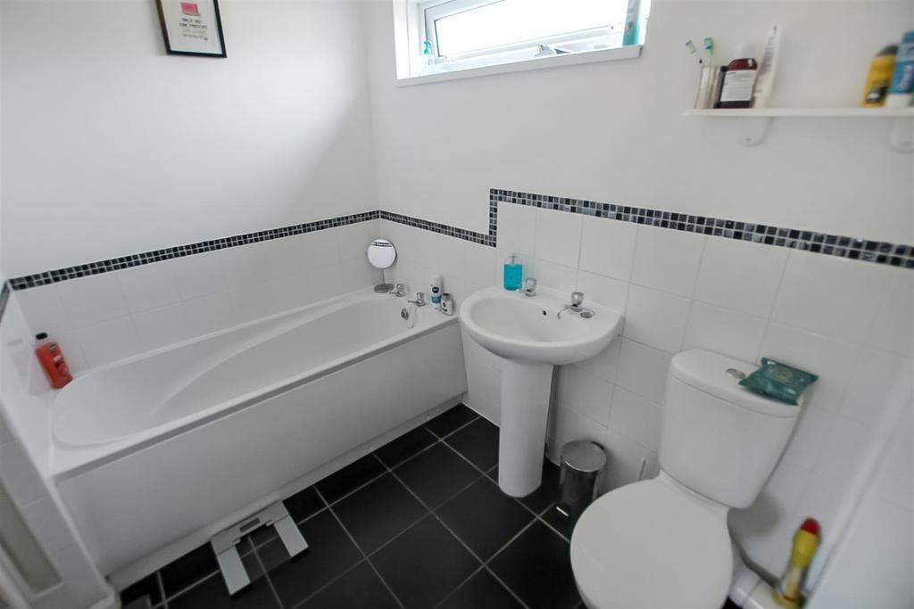 Beechfield, Newton Aycliffe 3 bed terraced house £84,950