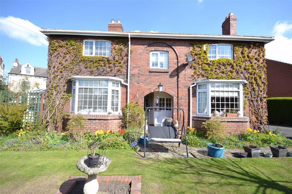 Lowther Road, Garforth, Leeds, LS25 4 bed detached house £525,000