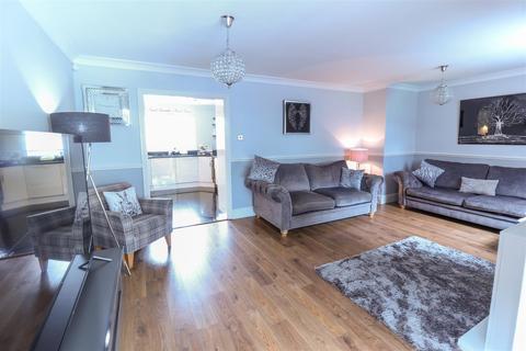 94 Red Willow, Harlow, CM19 5PB