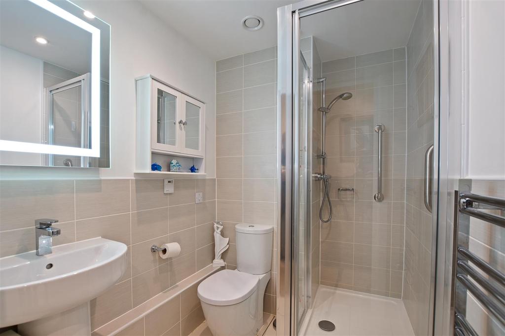Shower Room.jpg