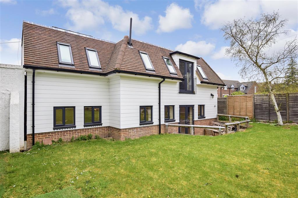 Norwood Lane, Meopham, Kent 1 bed ground floor £290,000