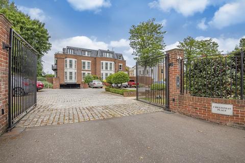 Flat 1, Cheltonian Place Portsmouth Road, Esher, KT10 9AA