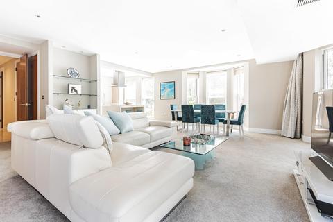 Flat 1, Cheltonian Place Portsmouth Road, Esher, KT10 9AA