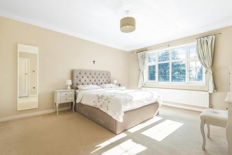 36 Imber Close, Esher, KT10 8ED