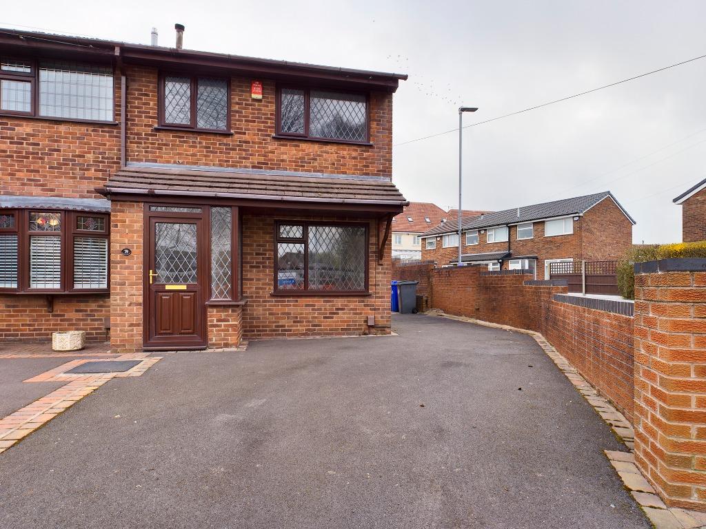Drayton Road, Longton... 2 bed townhouse £550 pcm (£127 pw)