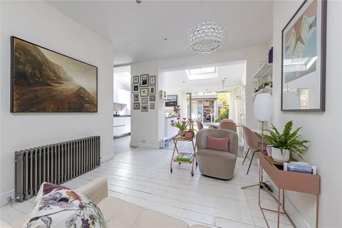 87 Alfriston Road, London, SW11 6NR