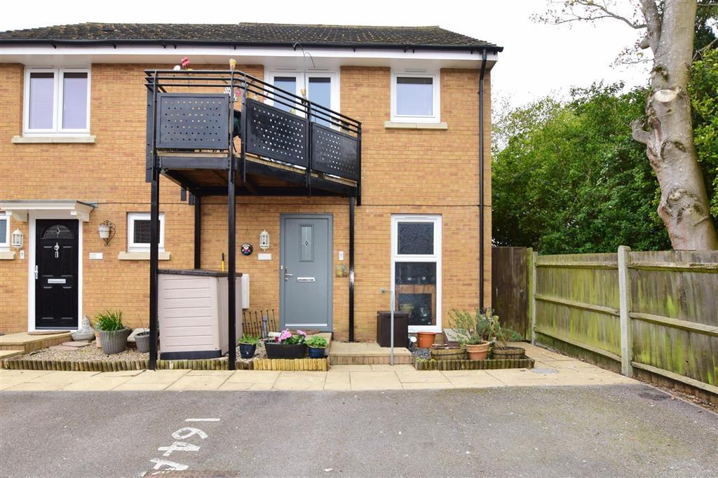Toad Hall Crescent, Chattenden, Rochester, Kent 1 bed semidetached