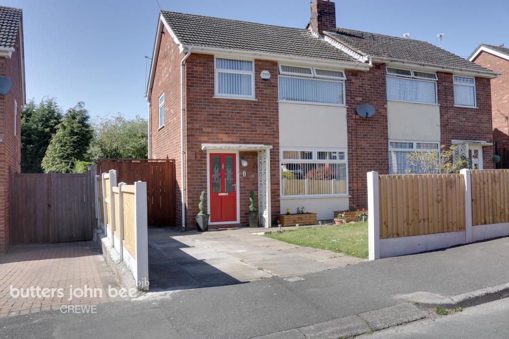 Burjen Way, Crewe 3 bed semidetached house £170,000