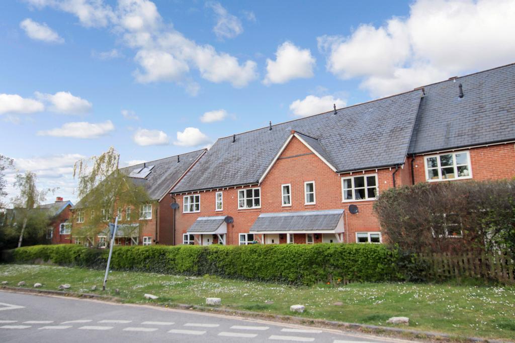 Mayles Lane,Knowle,Fareham,PO17 5AG 3 bed terraced house £350,000