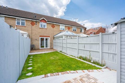 8 Bencroft Road, Hemel Hempstead, HP2 5UY