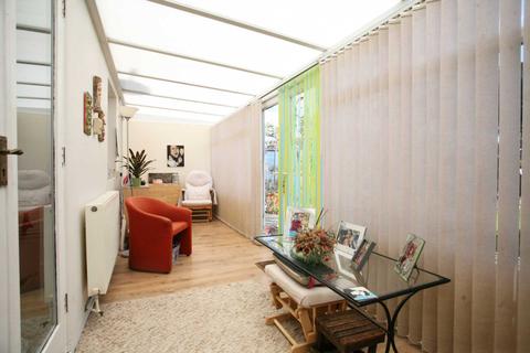26 Heathway, Dagenham, RM10 9PP