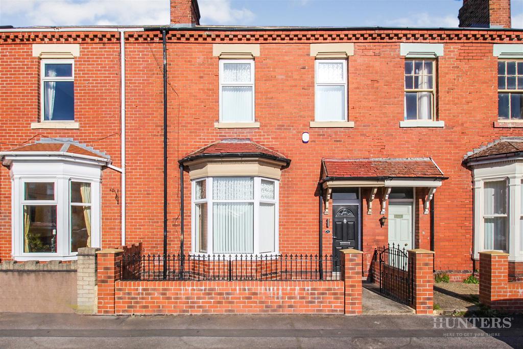 Featherstone Street, Roker, Sunderland, SR6 0PE 3 bed terraced house