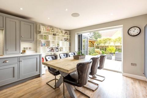 4 Bramley Close, Southmoor, Abingdon, OX13 5FJ