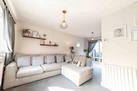 30 Dunham Street, Lees, Oldham, OL4 3NH