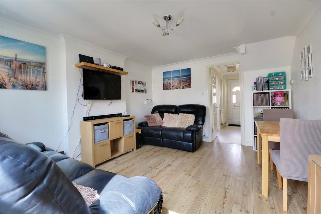 Isis Way, Sandhurst, GU47 2 bed terraced house £310,000