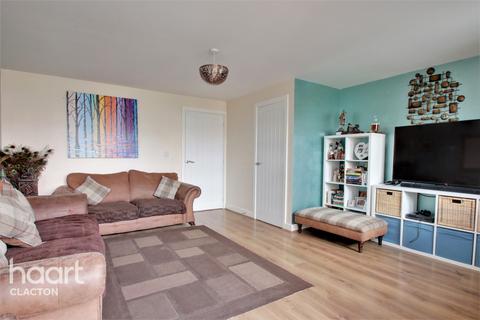 5 Cleave Close, Clacton-on-sea, CO16 8GQ