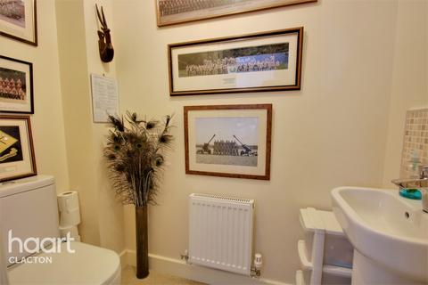5 Cleave Close, Clacton-on-sea, CO16 8GQ