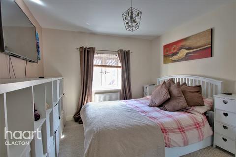 5 Cleave Close, Clacton-on-sea, CO16 8GQ