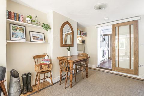 11 Hyde Close, Winchester, SO23 7DT