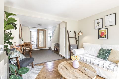 11 Hyde Close, Winchester, SO23 7DT