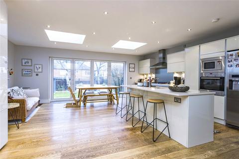 69 Robin Hood Lane, London, SW15 3QR