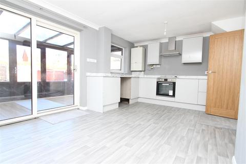 27 Laurelhayes, Ipswich, IP2 9SA