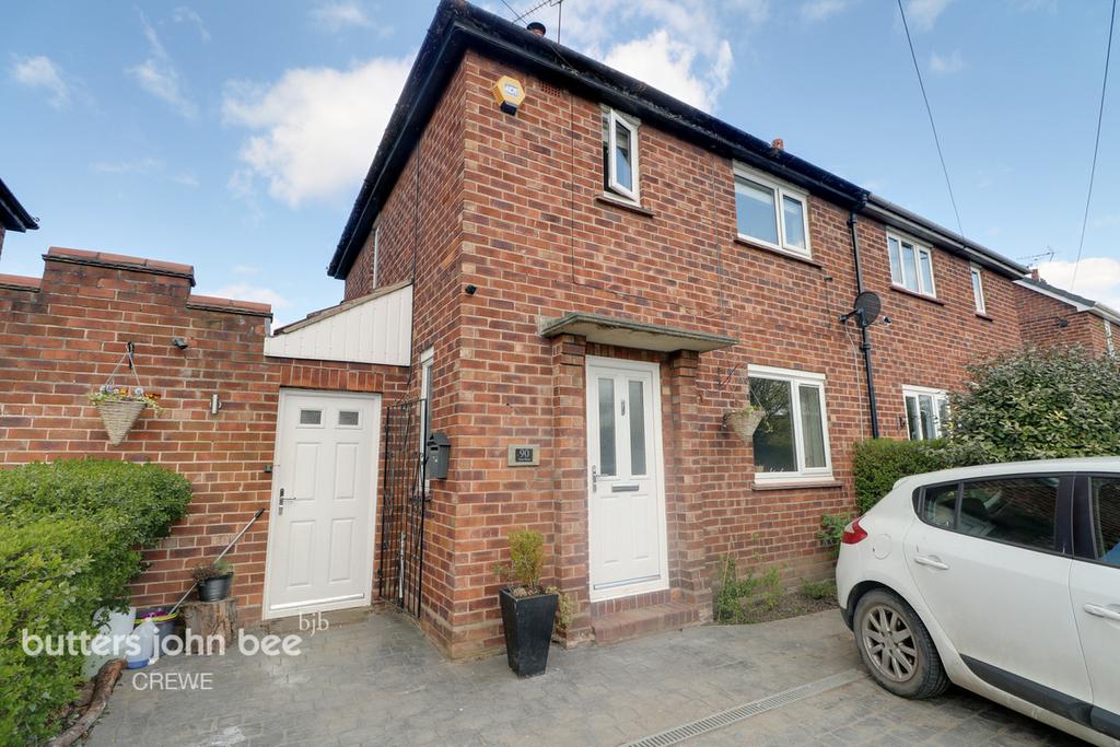 Wistaston Green Road, Crewe 2 bed semidetached house £150,000