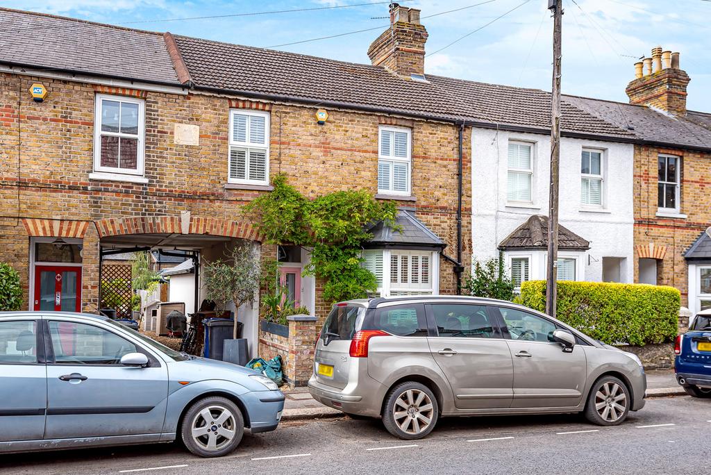 Arthur Road, Windsor, SL4 3 bed terraced house £700,000