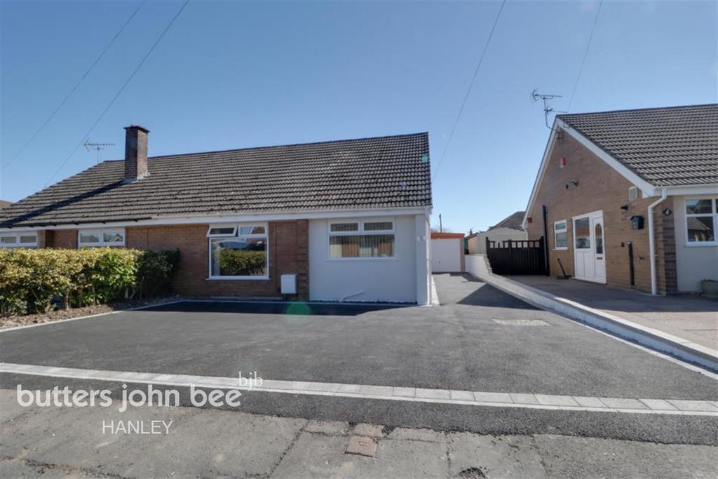 Park Drive, Werrington 2 bed detached house £745 pcm (£172 pw)