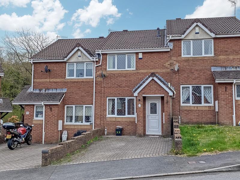 Cwrt Coed Parc, Maesteg, Bridgend.... 2 bed terraced house £125,000