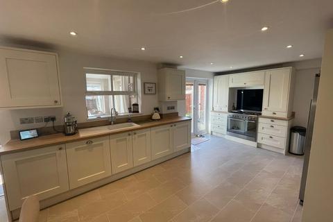 5 Curlbrook Close, Wootton, Northampton, NN4 6BS