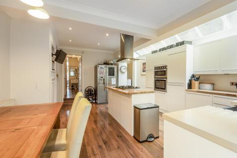 12 Atheldene Road, London, SW18 3BW
